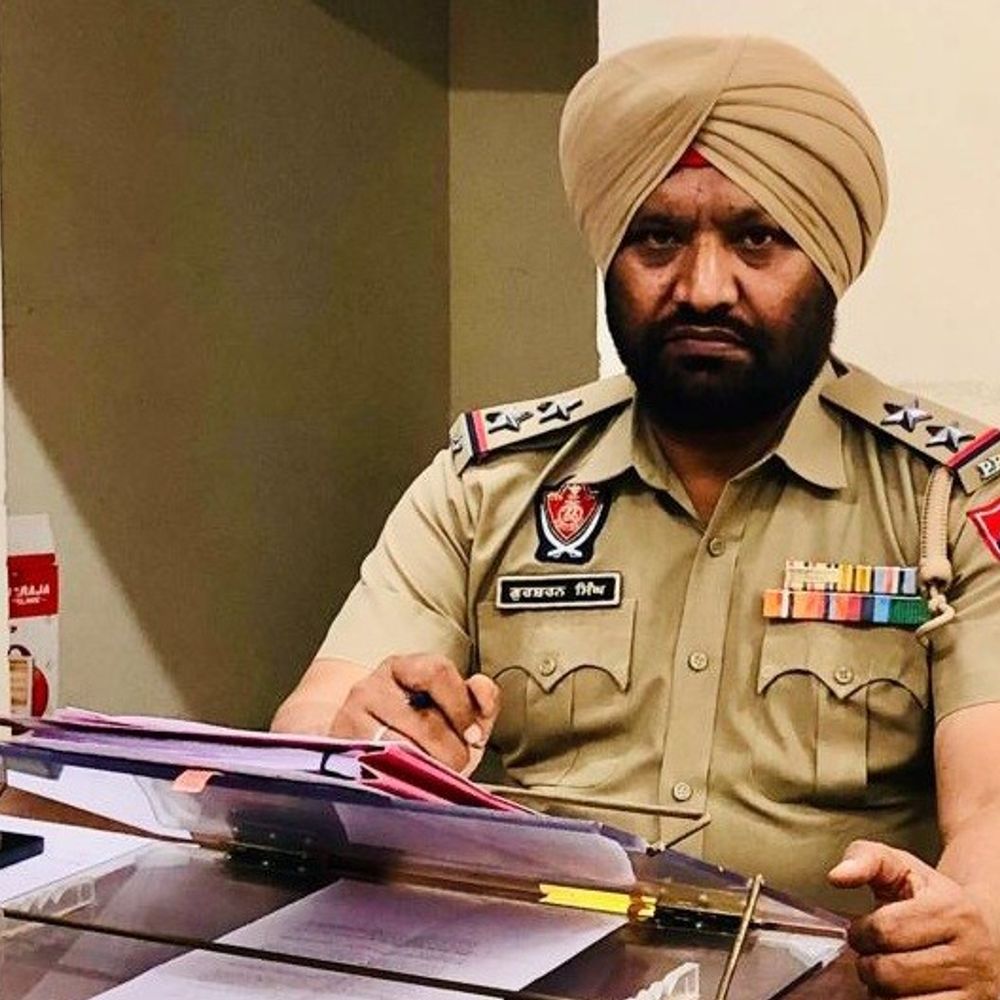 जालंधर में 10 किलो चूरा पोस्त समेत 5 गिरफ्तार:पिस्टल और 6 राउंड बरामद, गुप्त सूचना पर पुलिस ने की रेड; केस दर्ज