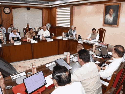 पंचायत सचिव रोजगार सहायक के तबादले पर बोले सीएस:’ये एमपी, यूपी कैडर के अधिकारी नहीं जो जिले से बाहर जाएं, जिला स्तर पर होगा तबादला’
