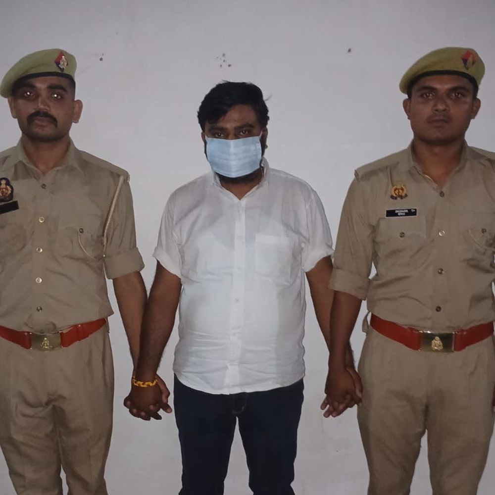 400 रुपए रंगदारी न देने पर टैक्सी चालक को पीटा:हरदोई में मुख्य आरोपी हिमांशु पटेल गिरफ्तार, अन्य की तलाश जारी