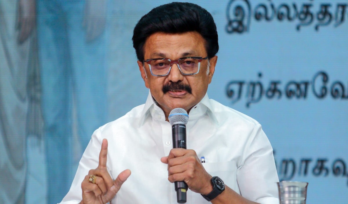 Tamil Nadu में सियासी पारा हाई, ‘झुके नारियल’ वाले बयान पर DMK-VCK में छिड़ी जुबानी जंग