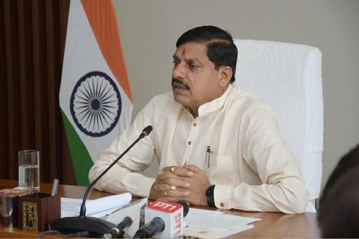 खुद को जान का खतरा बताने वाले आइपीएस को हटाया, सीएम मोहन यादव ने 4 घंटे किया मंथन