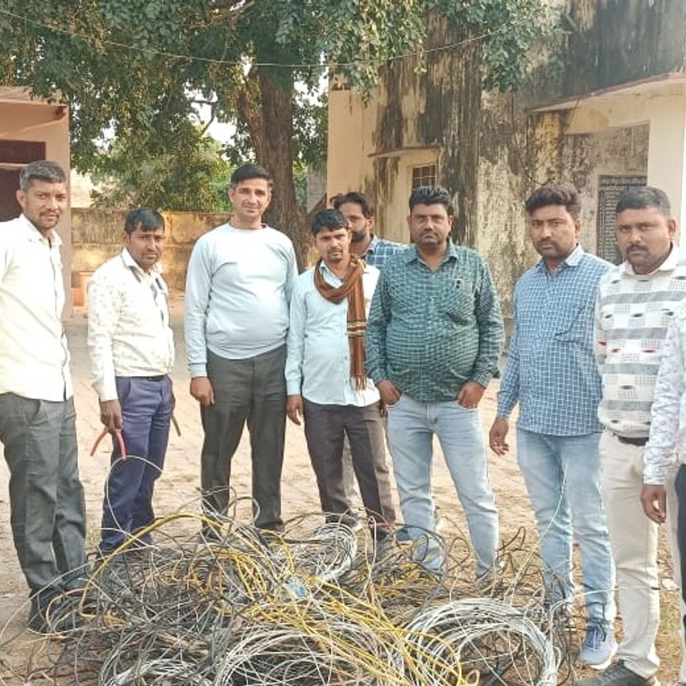 दो दिन में 118 जगह बिजली चोरी पकड़ी:35 लाख का जुर्माना लगाया, कार्रवाई से मची खलबली