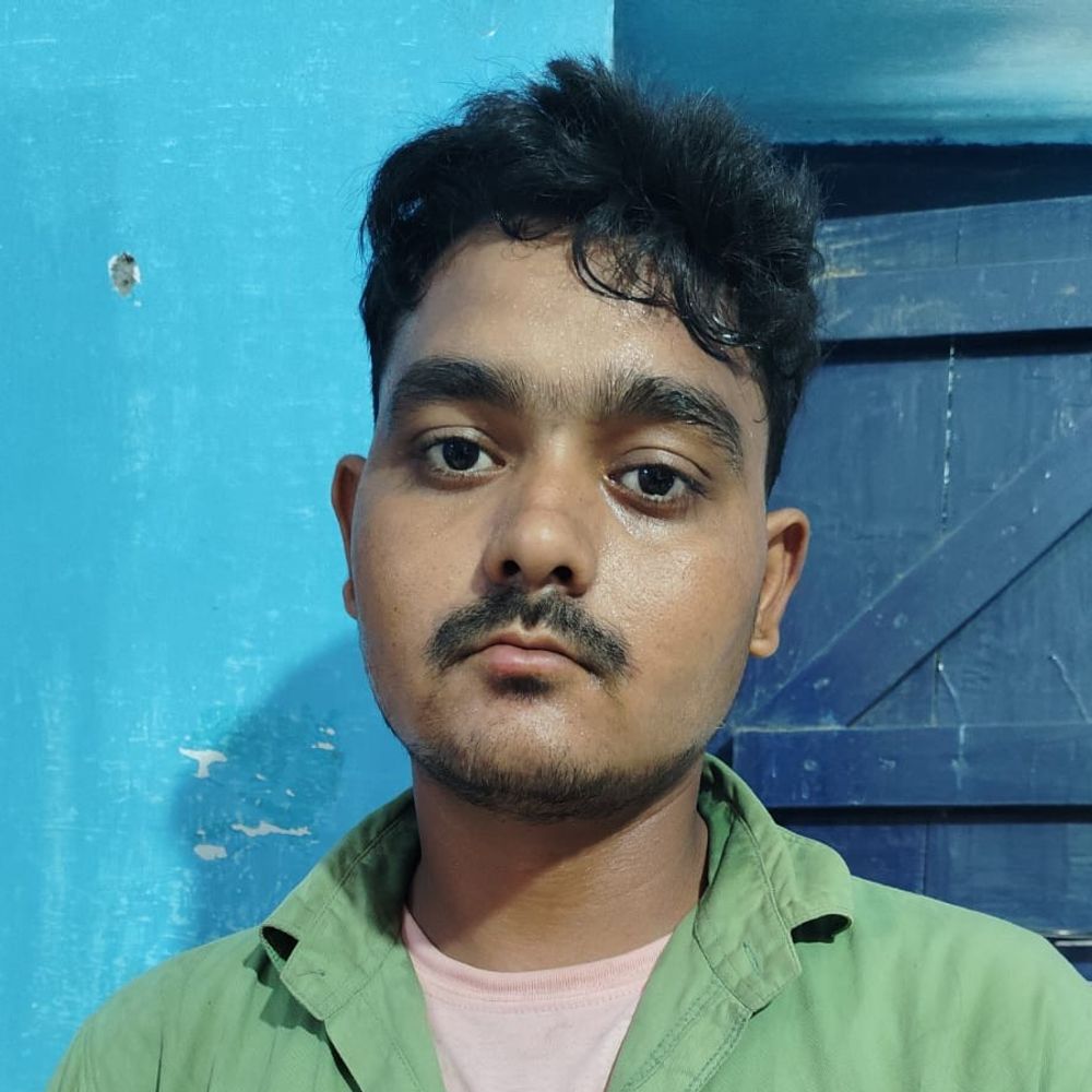 मधेपुरा में कोढ़ा गैंग का 2 बदमाश गिरफ्तार:चोरी की बाइक, स्मैक बरामद; बैंक कस्टमर्स-महिलाओं से करते थे छिनतई
