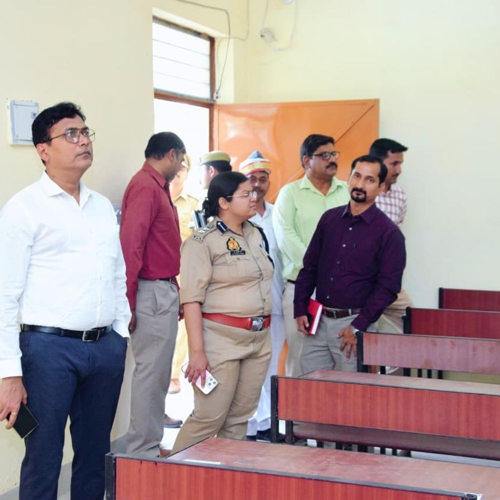 लखीमपुर खीरी में आज 7 केंद्रों पर NEET परीक्षा:3227 अभ्यर्थी होंगे परीक्षा में शामिल, CCTV-जैमर से होगी निगरानी