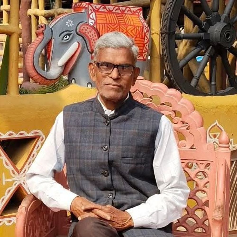 ट्रक ने गल्ला व्यापारी को कुचला, मौके पर मौत:मध्य प्रदेश से लौटते समय ललितपुर में हादसा, ट्रक बरामद