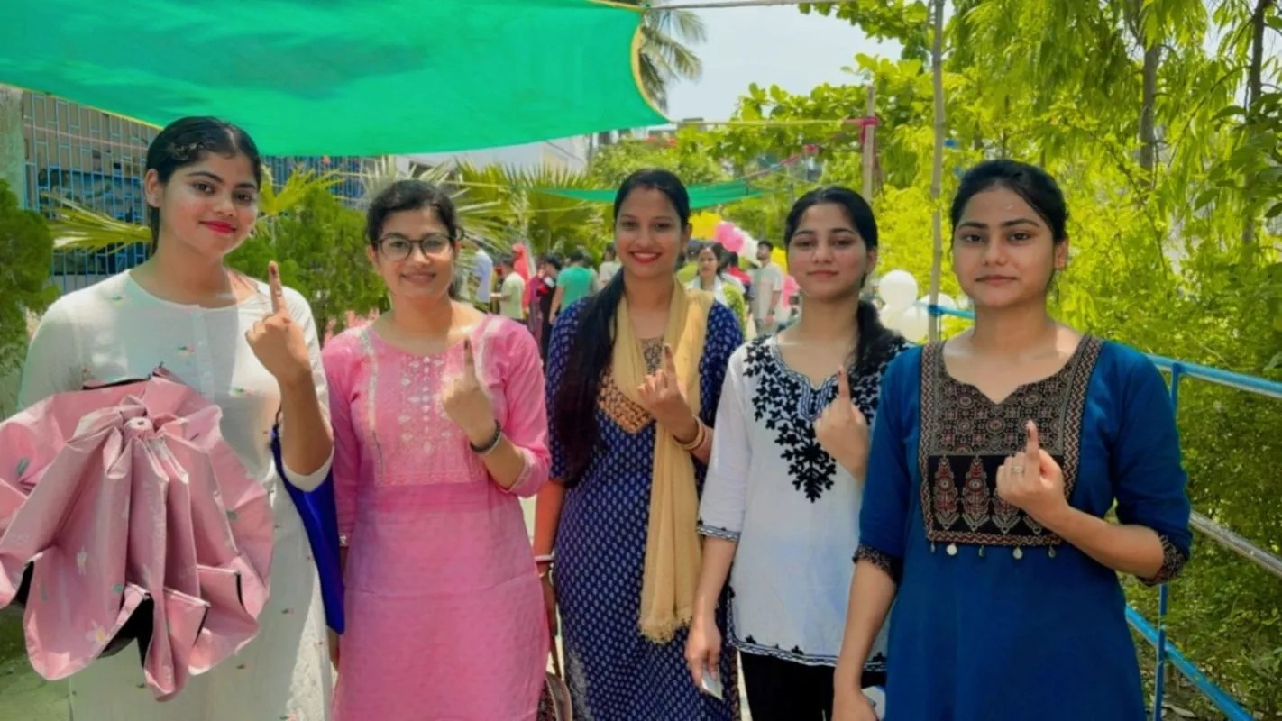 अधिक आर्थिक सहायता के वादे और रुझान में बदलाव ने पश्चिम बंगाल में निभाई अहम भूमिका