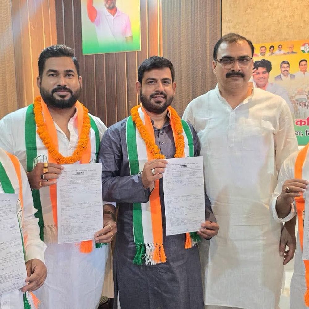 ASP जिलाध्यक्ष सहित 4 नेताओं ने कांग्रेस जॉइन की:किशनगंज में अल्पसंख्यक चेयरमैन ने दिलाई सदस्यता