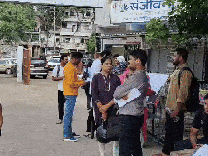 UPSC सिविल सर्विसेज प्रीलिम्स एग्जाम आज:भोपाल में 36 केंद्रों पर 12 हजार से ज्यादा अभ्यर्थी देंगे परीक्षा; सुबह 9 बजे के बाद नहीं मिलेगा प्रवेश