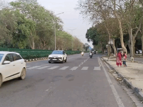 पंजाब के तीन जिलों में बारिश और आंधी का अलर्ट:अब फिर बढ़ेगी गर्मी, फिलहाल लू की संभावना नहीं; फरीदकोट में तापमान 43 डिग्री पहुंचा