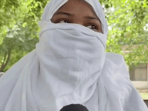‘कुकिंग करने आए, लेकिन देह व्यापार कराया’:सिरसा में पंजाब-चंडीगढ़ की महिलाओं के होटल मालिक पर आरोप, बोलीं- बंधक बनाया, पैसे भी नहीं दिए