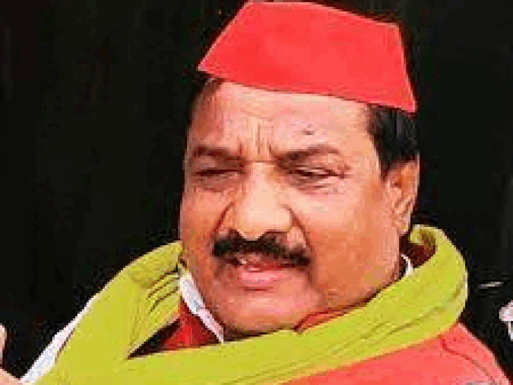 सपा सांसद के खिलाफ कोर्ट ने जारी किया गैर-जमानती वारंट:राम भुआल निषाद पर है 2019 चुनाव में आचार संहिता उल्लंघन का मामला