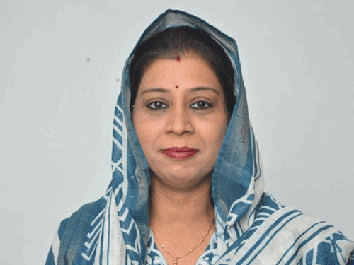 अब प्रचार में ताकत झोंकेंगी दोनों बड़ी पार्टियां:भाजपा का रेवाड़ी डोर-डोर अभियान, धारूहेड़ा में उतरेंगी आरती, सैलजा-दीपेंद्र को उतारेगी कांग्रेस