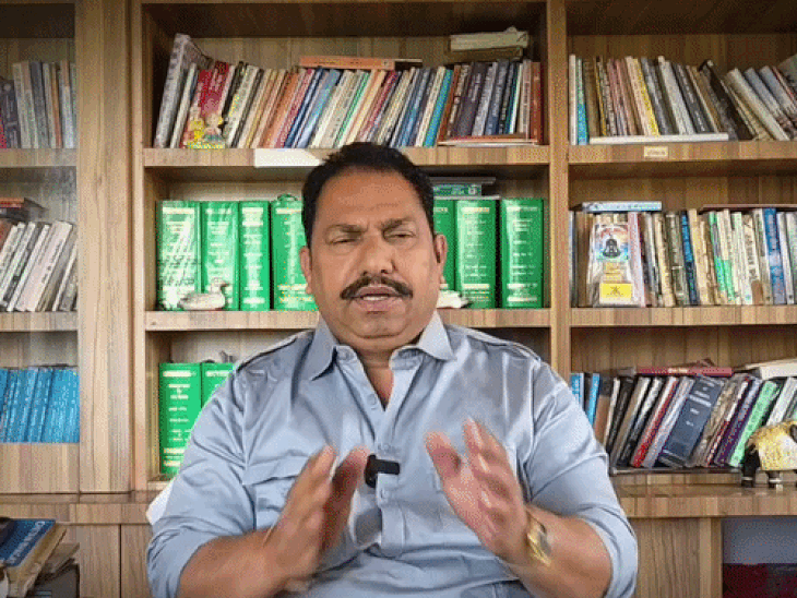 “एमपी में लोकतांत्रिक व्यवस्था कॉर्पोरेट में बदल रही है”:बीजेपी MLA चिंतामणि बोले- आईएएस इतने पावरफुल क्यों, CS से कलेक्टर तक रिस्ट्रक्चरिंग की जरूरत