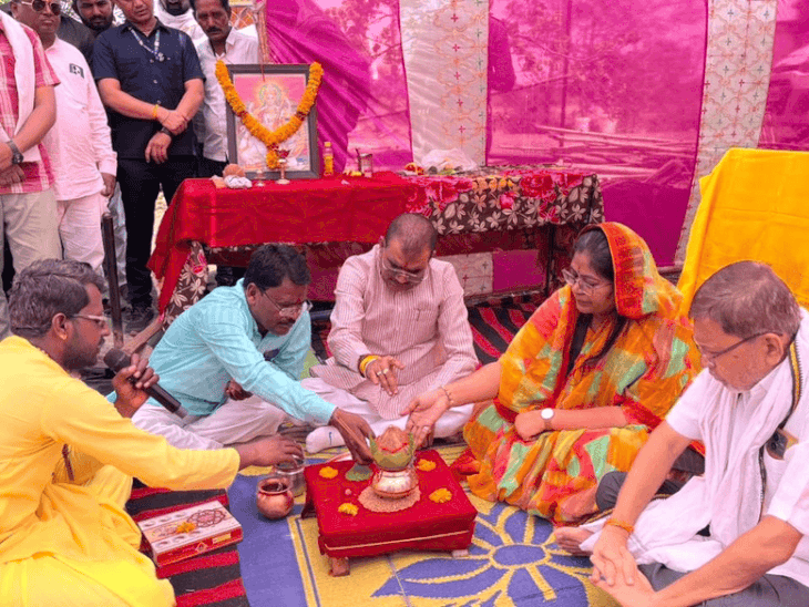 नेपानगर में 3.08 करोड़ के विकास कार्यों का भूमिपूजन:सांसद पाटील-विधायक मंजू दादू ने किया शुभारंभ, बोले- अंतिम व्यक्ति तक पहुंचेगा विकास