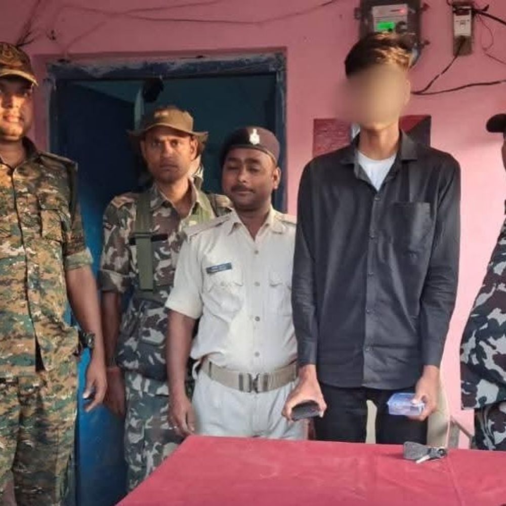 किशनगंज में 100 ग्राम स्मैक बरामद:पुलिस ने एक युवक को किया गिरफ्तार, मस्तान चौक पर हुई कारवाई