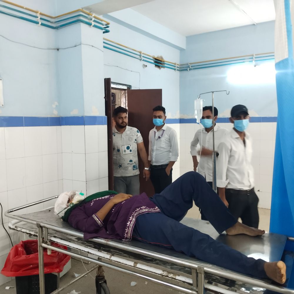 पिकअप ने ऑटो में मारी टक्कर, B.A. छात्रा की मौत:बक्सर में एक युवती हायर सेंटर रेफर, 6 लोग घायल