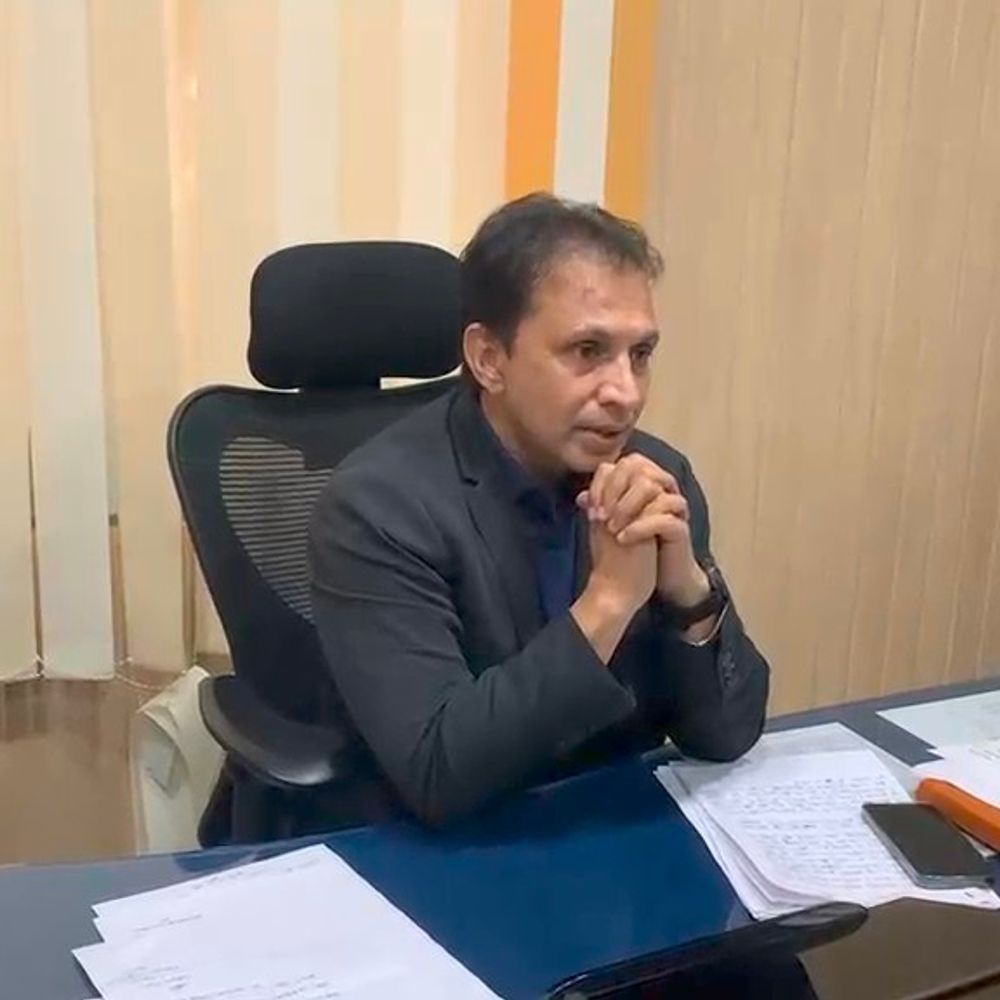 बारां CMHO डॉ. संजीव सक्सेना APO:भर्ती व SDRF कार्यों में गड़बड़ी की शिकायतों के बाद गिरी गाज