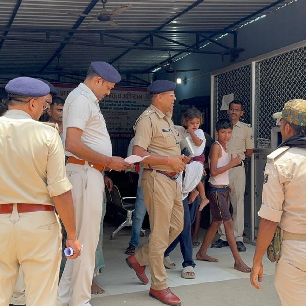 नवादा सदर अस्पताल में डॉक्टर पर हमला:इमरजेंसी ड्यूटी के दौरान मारपीट, एक युवक हिरासत में, डॉक्टरों में आक्रोश बढ़ा