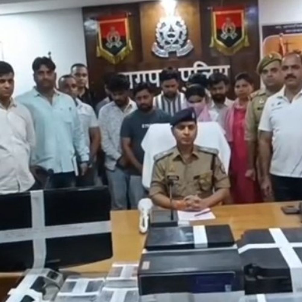बागपत में 7 साइबर ठग गिरफ्तार:10 साल से करोड़ों की ठगी का खुलासा, महिला भी शामिल