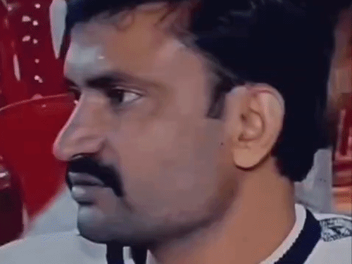 अतीक का इनामी शूटर जमानत तोड़वाकर जेल गया:प्रयागराज में पुराने केस में किया सरेंडर, प्रॉपर्टी डीलर मर्डर में था वांटेड