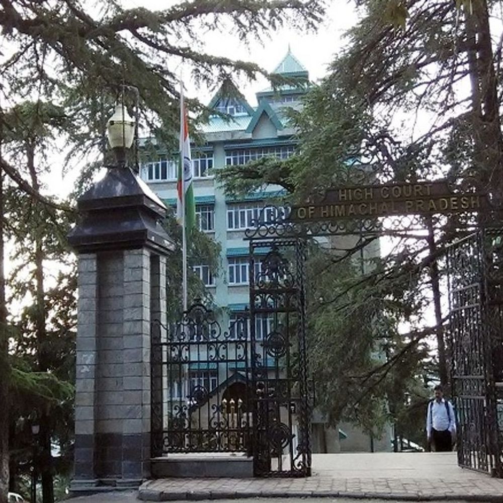 हिमाचल हाईकोर्ट में चीफ सेक्रेटरी की नियुक्ति को चुनौती:सरकार और संजय गुप्ता को नोटिस, FIR के बावजूद CS पद पर तैनाती को चैलेंज