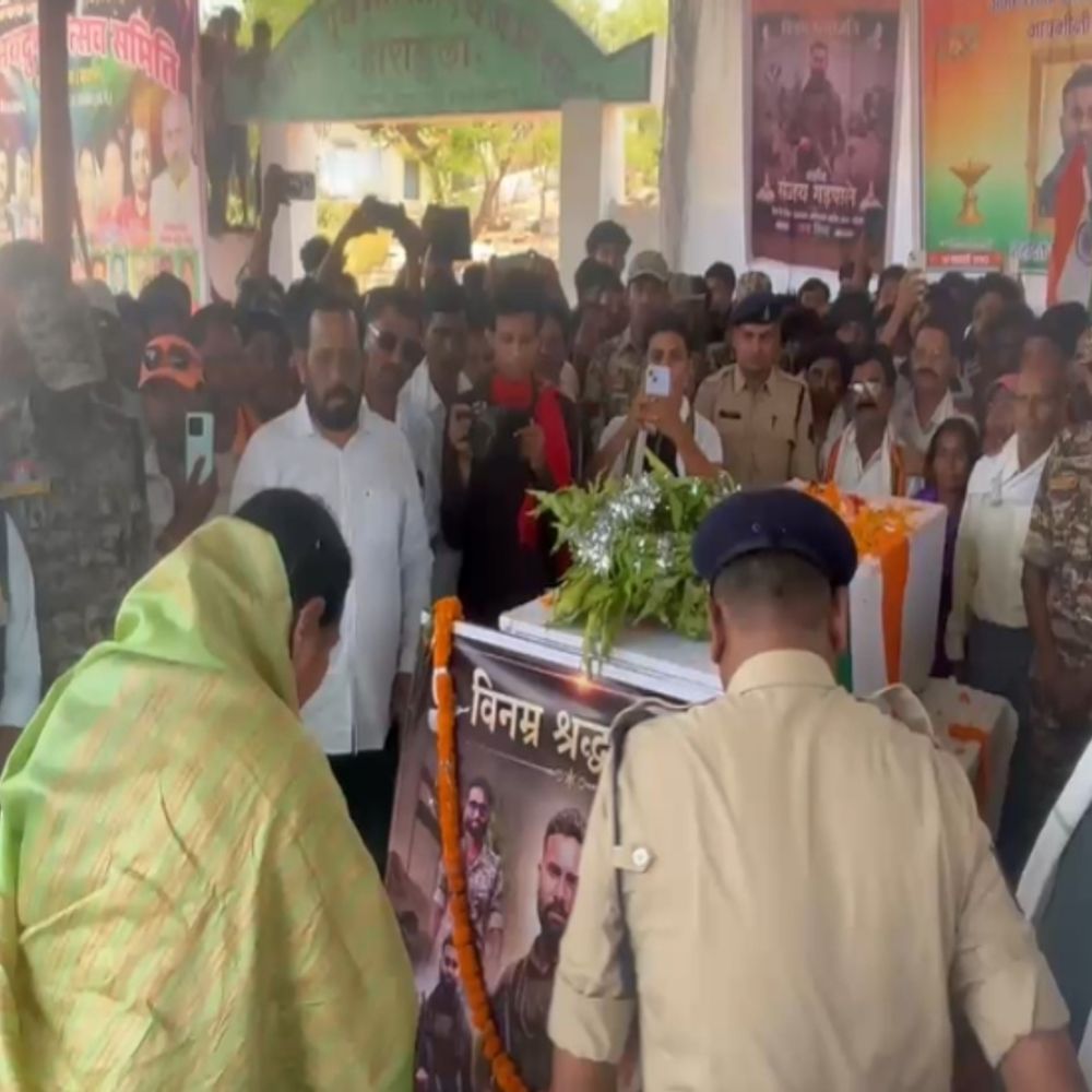 शहीद संजय गढ़पाले का पार्थिव शरीर गृहग्राम पहुंचा:राजकीय सम्मान के साथ दी गई अंतिम विदाई, जनवरी में शादी थी