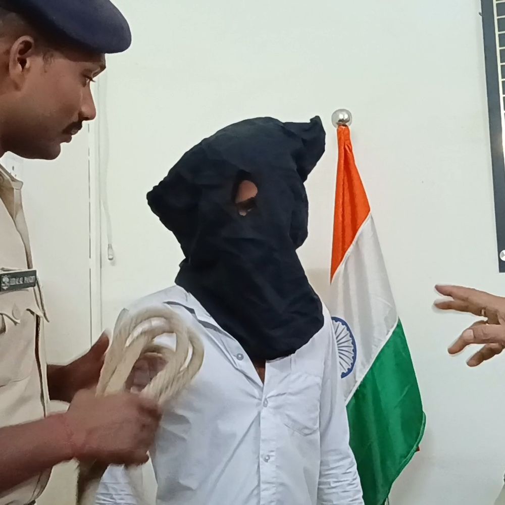समस्तीपुर में भाई की हत्या करने वाला आरोपी अरेस्ट:कहा- मारपीट के बाद मैंने 3 गोली मारी, फिर घर से भाग गया