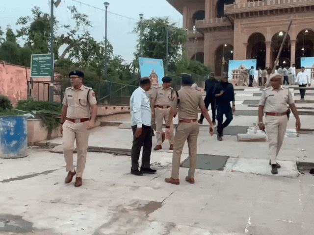 सीएम आज भरतपुर आएंगे:गंगा मंदिर में करेंगे पूजा, सुजान गंगा में करेंगे दीपदान, शहर में जगह-जगह पुलिसकर्मी किए गए तैनात