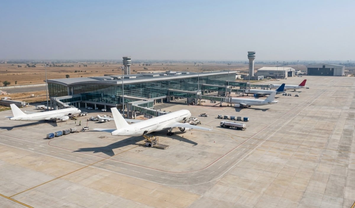 CM Yogi Adityanath का बड़ा ऐलान, Noida International Airport से 15 जून से शुरू होंगी सेवाएं