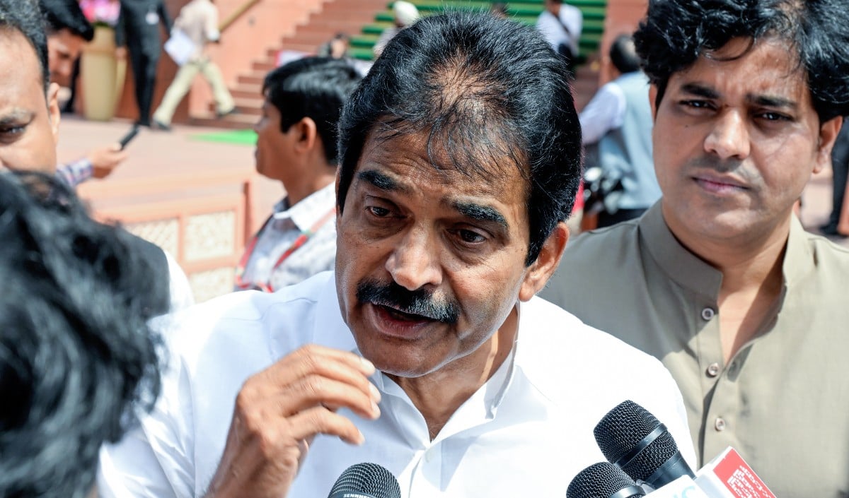 VD Satheesan के CM बनने से कांग्रेस में दरार? वेणुगोपाल बोले- High Command के फैसले पर सब एकजुट