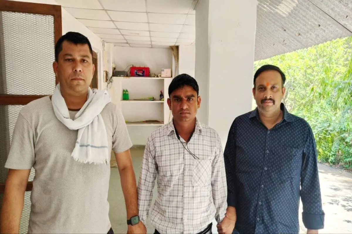 सहायक प्राध्यापक ने पोस्टिंग के बदले मांगी 4 लाख की रिश्वत, मधुबन ढाबे पर लोकायुक्त ने पकड़ा