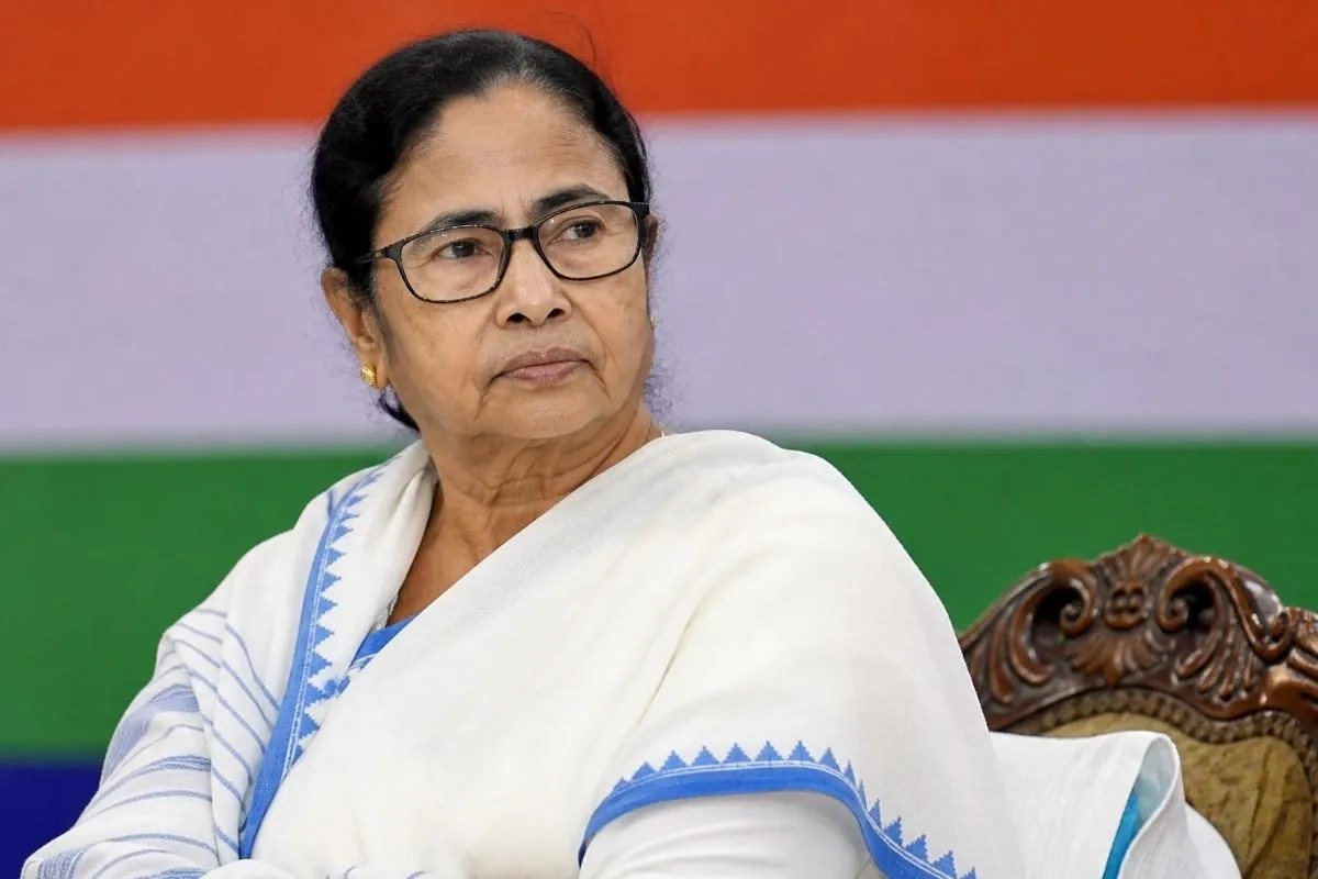 Mamata Banerjee NetWorth: भवानीपुर सीट से पीछे चल रहीं ममता बनर्जी के पास कितनी है दौलत? जमीन, घर, गाड़ी, सोना जानिए क्या-क्या है