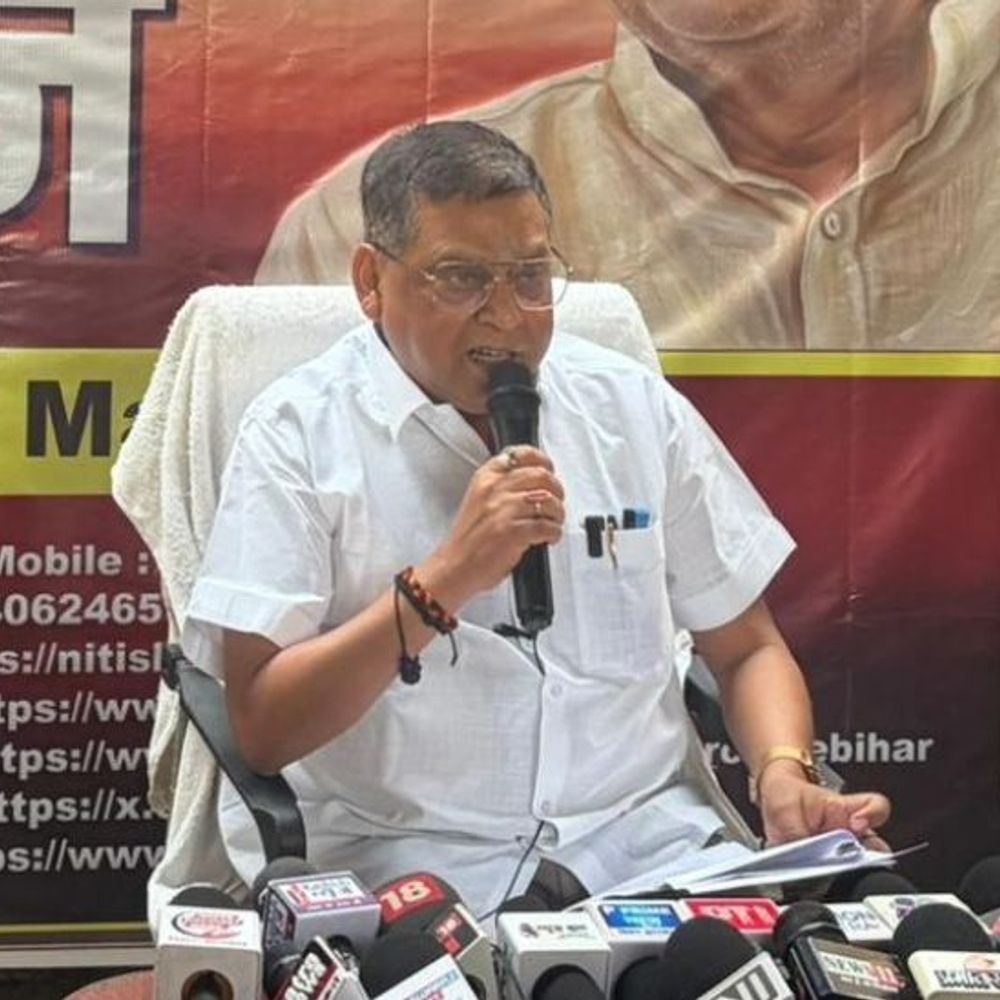 ‘नीतीशवाद’ को नई पीढ़ी तक पहुंचाने की तैयारी:नीरज कुमार ने लॉन्च किया ‘नीतीश आर्काइव’, फैसले संघर्ष होंगे डिजिटल रूप में संरक्षित