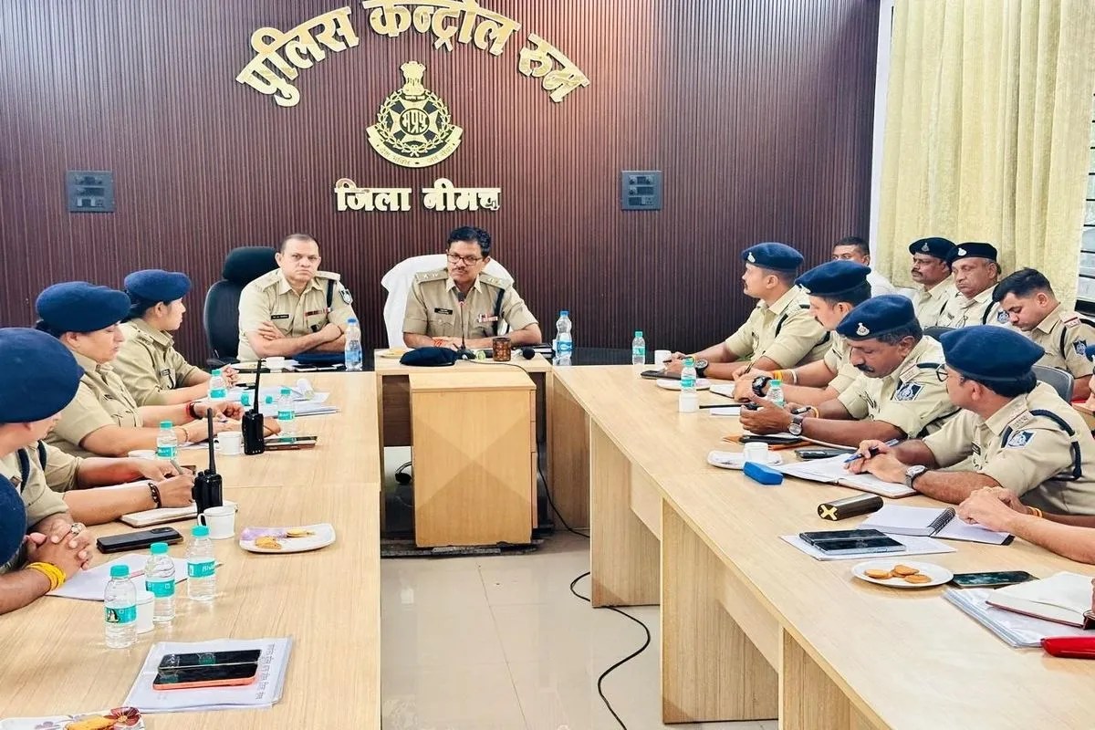 पद ग्रहण करते ही नीमच एसपी राजेश व्यास का एक्शन: अपराध पर जीरो टॉलरेंस के निर्देश