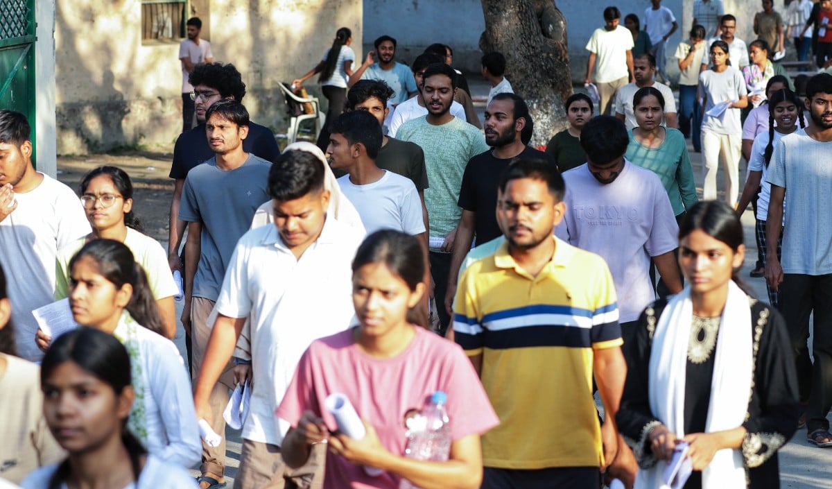 NEET Paper Leak CBI Investigation | गुरुग्राम के डॉक्टर से 30 लाख की डील, राजस्थान के दो भाई गिरफ्तार