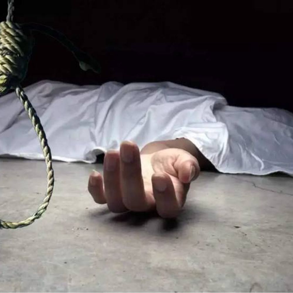 कानपुर के महाराजपुर में किसान ने किया सुसाइड:पत्नी बोलीं…सीवरेज प्लांट के पानी से खेत बंजर हो गए, तंगहाली में पति ने उठाया कदम