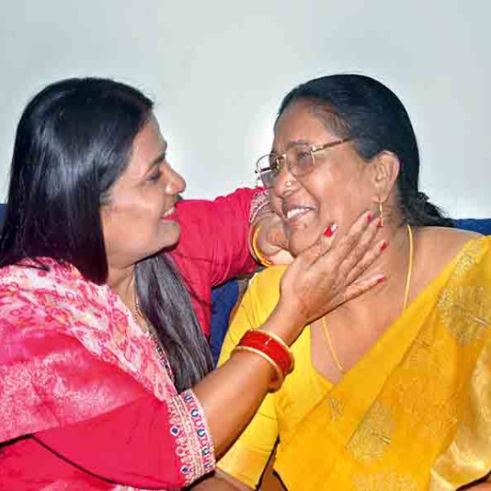 किडनी देकर बेटी को दी जिंदगी, रूबी के इलाज के लिए मां सोनादेवी ने घर व गाड़ी तक बेच दी