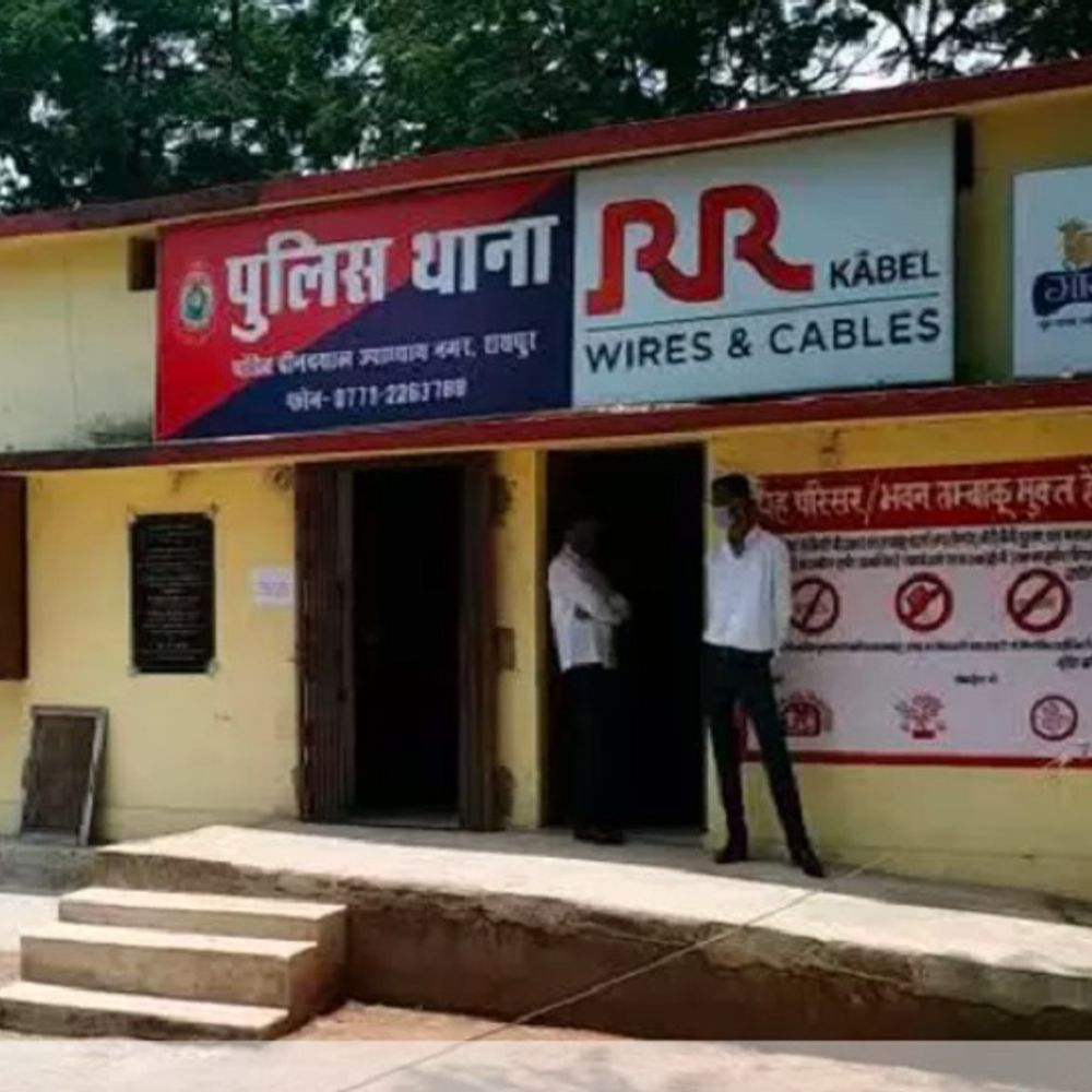 मंत्रालय में नौकरी लगाने का झांसा देकर ठगे 23 लाख:फर्जी जॉइनिंग लेटर देकर पति–पत्नी ने कारोबारी को ठगा, पीड़ित की शिकायत पर पुलिस ने दर्ज किया केस