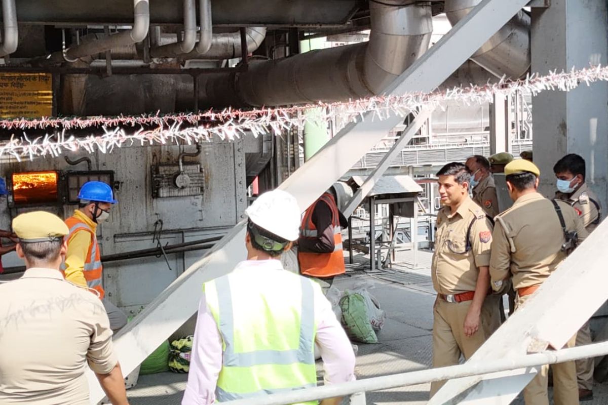Gonda News: नशे के खिलाफ गोंडा पुलिस का बड़ा एक्शन, नष्ट किया ₹41 करोड़ का ड्रग्स