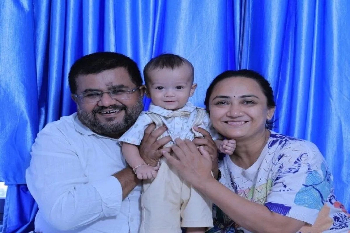 भावनगर का ध्रिशिव वकाणी बना सुपर जीनियस, 9 महीने की उम्र में महान व्यक्तियों, पेड़ों, सब्जी-फल की पहचान