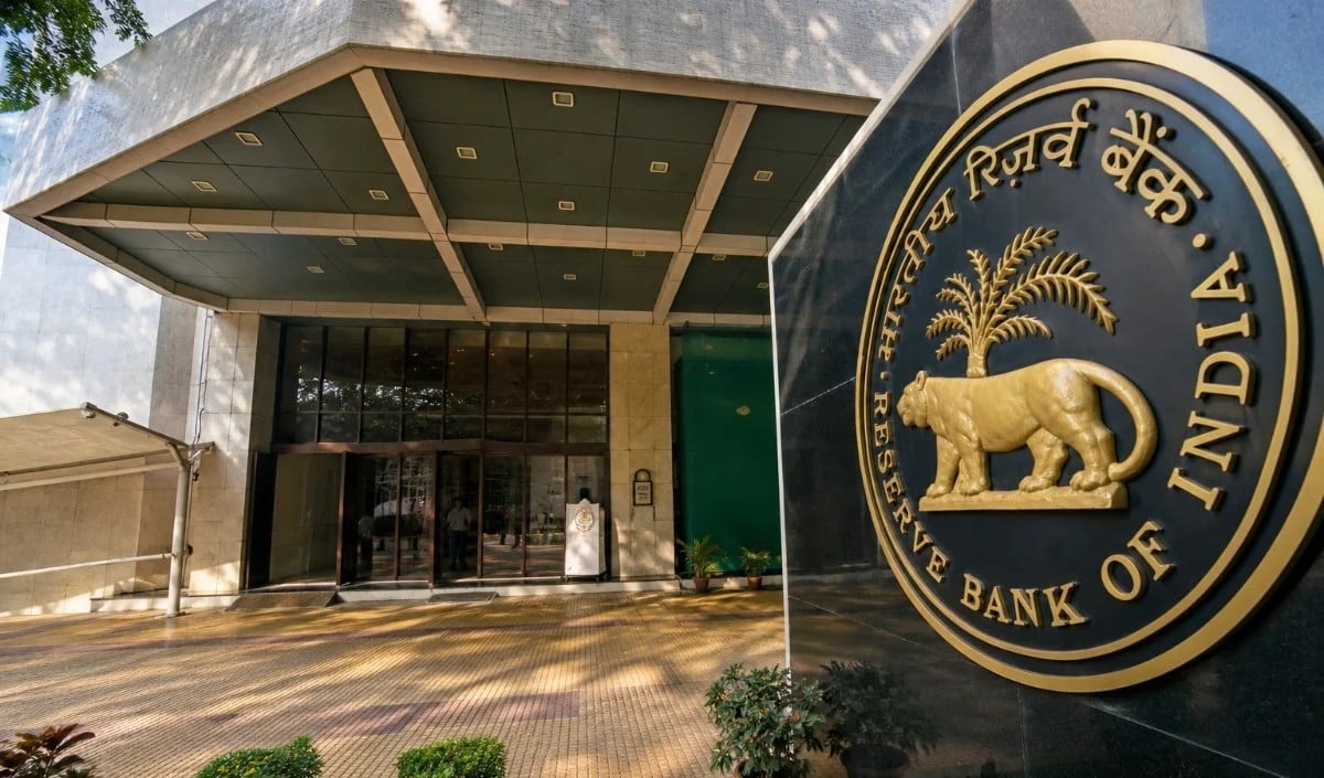 Global Crisis के बीच RBI बना संकटमोचक, Government को मिले 2.87 लाख करोड़, Economy को बड़ा सहारा