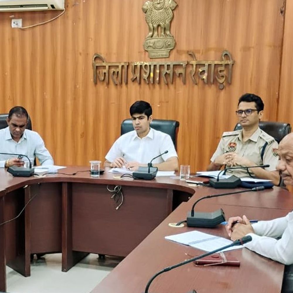 आज रेवाड़ी में 3788 विद्यार्थी देंगे नीट की परीक्षा:चप्पे-चप्पे पर पुलिस की नजर, आधा घंटा पहले एंट्री बंद, 2 से 5 समय