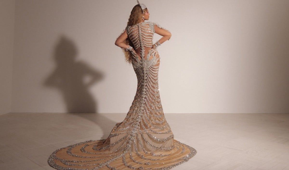 Met Gala 2026 | Rihanna और Beyonce ने ‘कॉस्ट्यूम आर्ट’ थीम को दिया नया आयाम, क्रिस्टल की चमक से जीता दिल