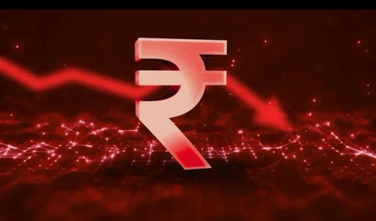 Dollar के सामने बेबस हुआ Rupee, ऐतिहासिक गिरावट से Economy पर मंडराया बड़ा संकट।