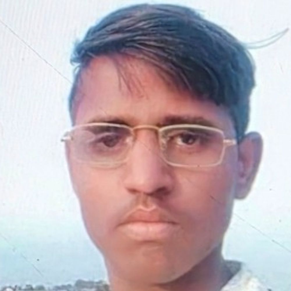 औरंगाबाद में बहनोई की मौत, साले की हालत गंभीर:शादी समारोह में बाइक से जा रहे थे दोनों, तेज रफ्तार वाहन ने मारी टक्कर