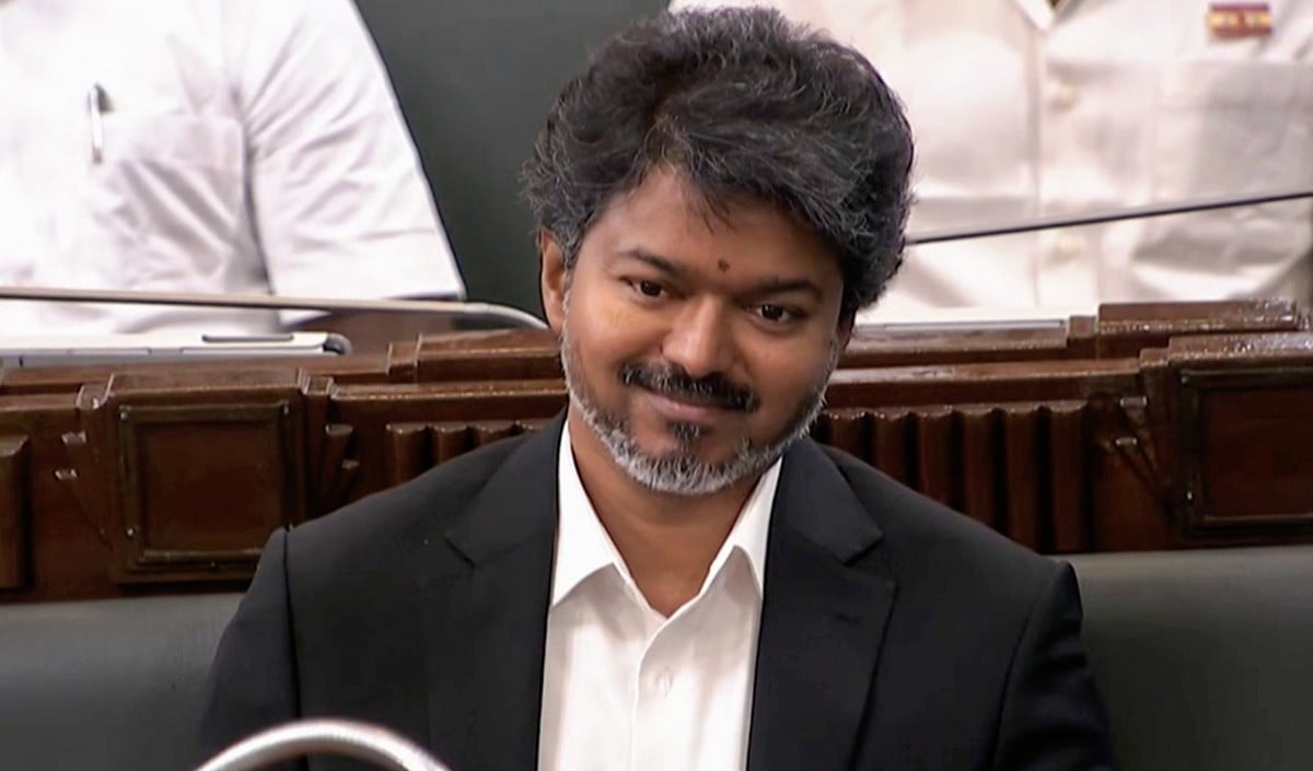 Tamil Nadu Politics | तमिलनाडु की राजनीति में नया मोड़! AIADMK बागियों को कैबिनेट में शामिल करने पर CPM ने दी TVK को समर्थन वापसी की धमकी