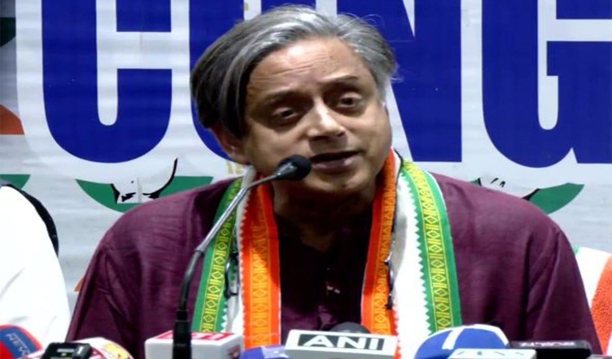 जब Kerala में शपथ ले रहे थे Satheesan, तब USA में क्या कर रहे थे Shashi Tharoor? जानिए