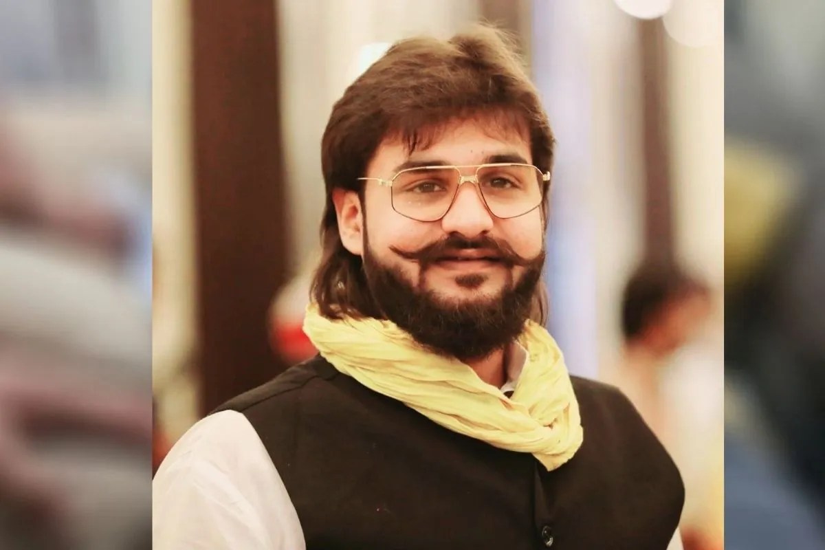 विधायक अब्बास अंसारी ने राजनीति में आने की कहानी की साझा! ‘कॉकरोच जनता पार्टी’ से चुनाव लड़ने पर क्या कहा?