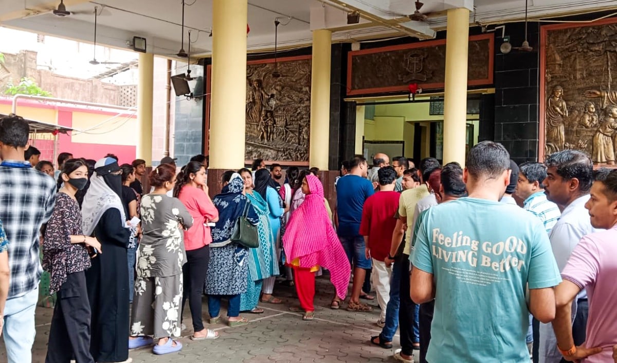 West Bengal Elections Re-polling | दक्षिण 24 परगना के 15 केंद्रों पर पुनर्मतदान जारी, सुरक्षा के कड़े इंतजाम