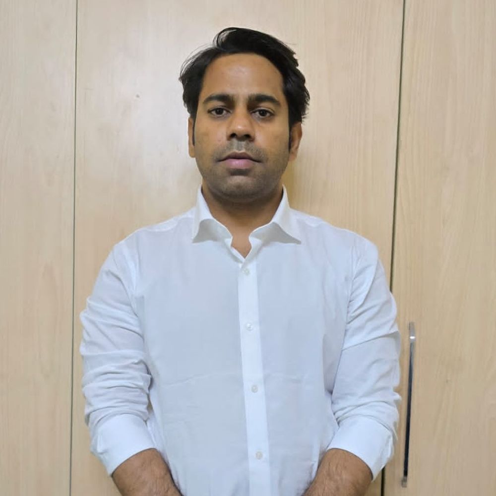 भंडारी हॉस्पिटल में 90 लाख की साइबर-ठगी में कर्मचारी गिरफ्तार:आरोपी मनीष ने मरीजों के पैसे निजी खातों में किए ट्रांसफर; ‘ट्राइमेक्स’ इंजेक्शन की बिक्री से जुड़ा मामला